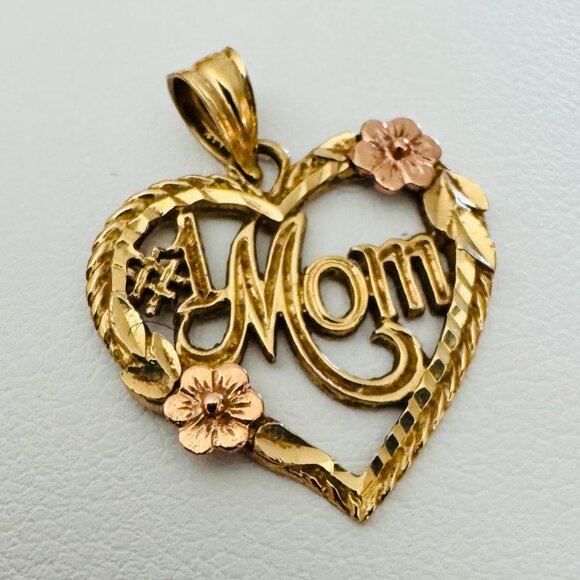 14K Yellow Gold Heart Shaped Mom Pendant Floral Textured - Picture 1 of 4
